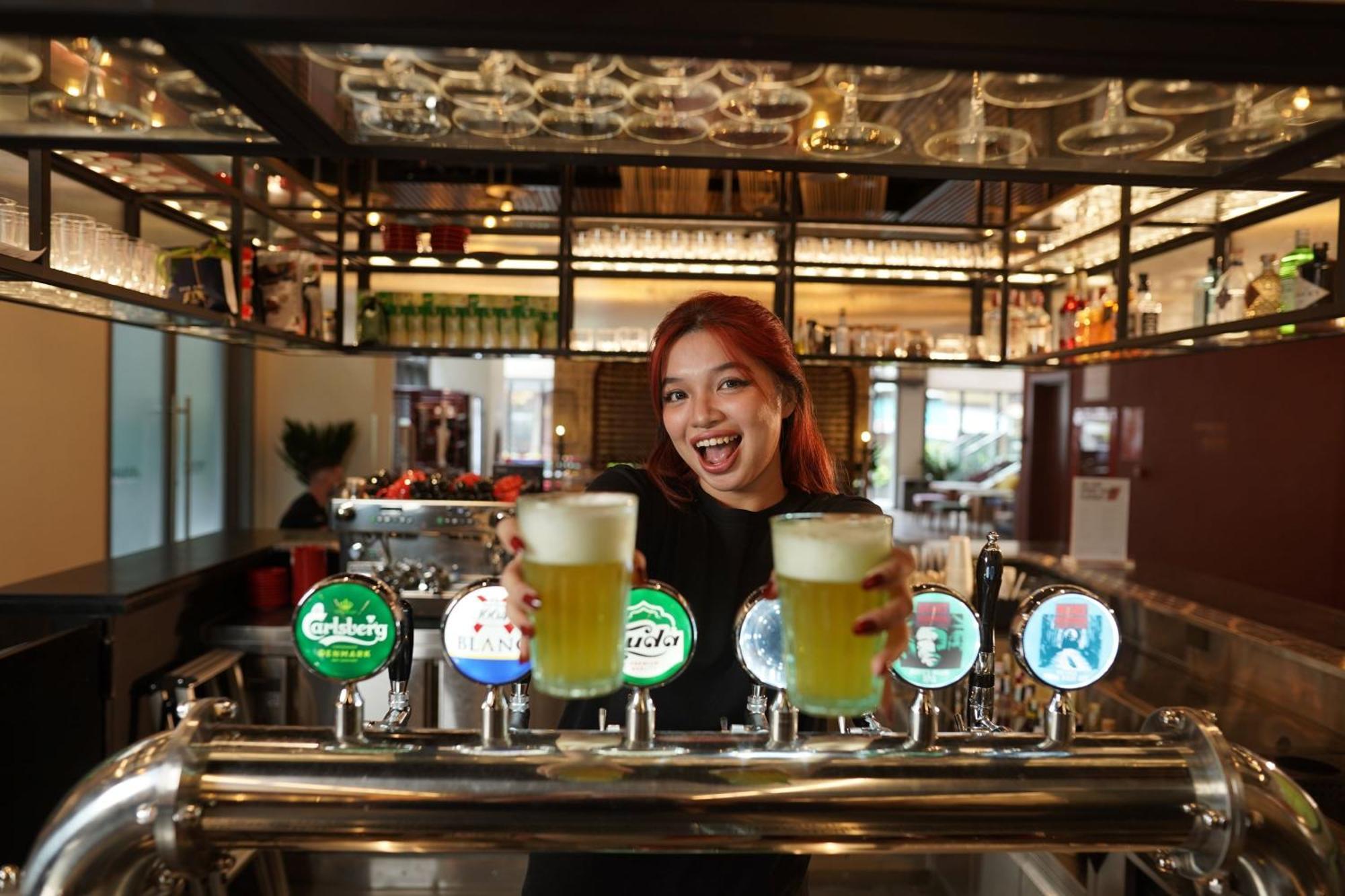 Wink Hotel Tuy Hoa Beach - 24Hrs Stay & Rooftop Pool Bar Exteriör bild