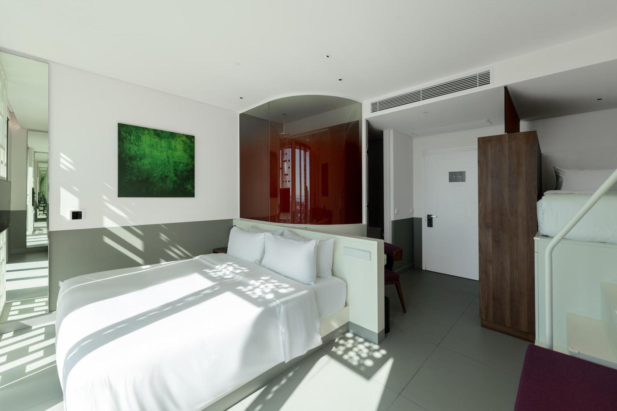 Wink Hotel Tuy Hoa Beach - 24Hrs Stay & Rooftop Pool Bar Exteriör bild